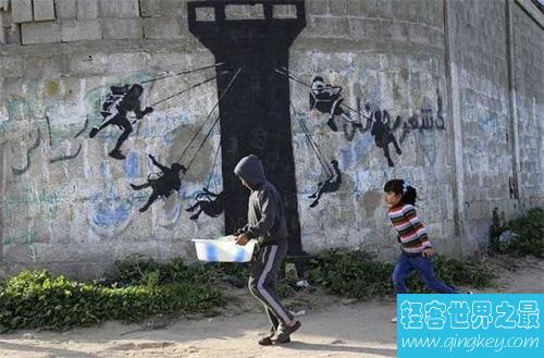 世界十大著名街头艺术作品，班克斯:间谍壁画排第一