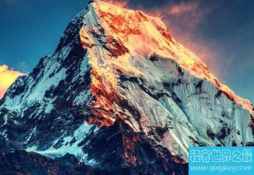 世界最高的死火山，海拔6959米，被公认为是西半球的最高峰