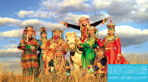 马背上的民族蒙古族 让我们来看看他们的勇猛和热情好客