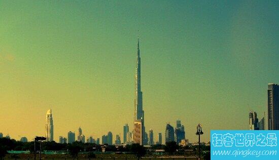 世界最高建筑迪拜塔，土豪们用钱垒起的大厦