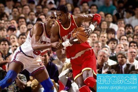 奥拉朱旺梦幻脚步，被称为NBA历史第一脚步