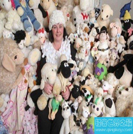 世界上收集最多的玩具羊，共收集了777个玩具羊。
