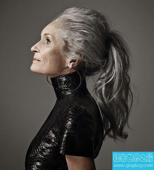 世界上最高龄的超模，87岁超模演绎最美的老奶奶