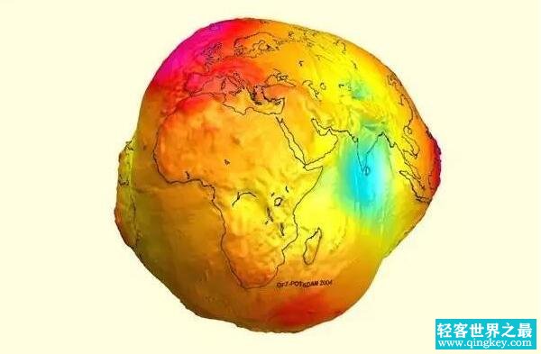 人类不知道的宇宙真相，地球正变的不圆/人在太空会变大