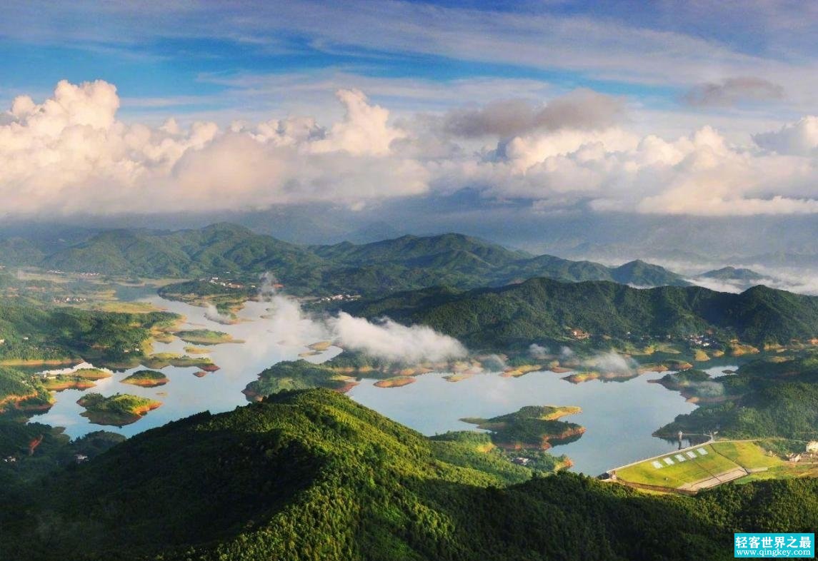 十万大山，中国最神秘的地方之一，至今罕有人深入