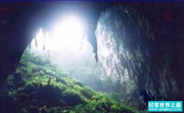 印尼爪哇谷洞真相揭秘，被称为魔鬼洞的里面有什么？