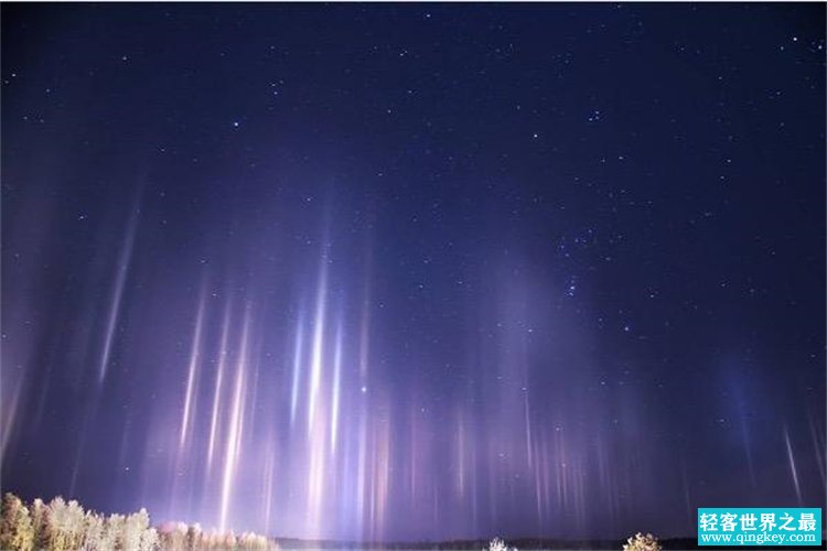 出现在韩国济州岛空中的不明光柱 是外星人降临地球的信号吗？