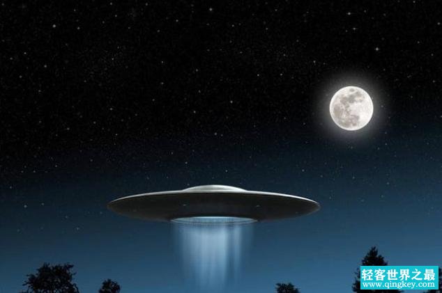 出现在迪拜上空的UFO，到底是什么东西？（不明飞行物）